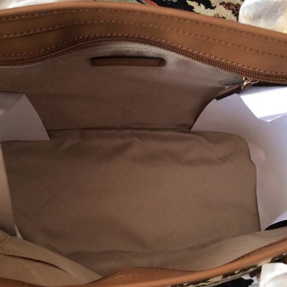 Michael Kors Tote Bag - Picture 5 of 5